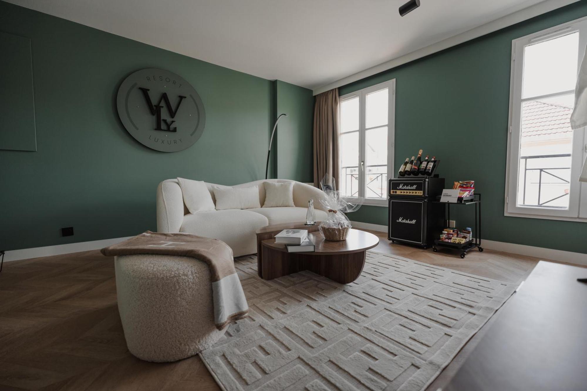 Mood By Weloveyou Apartment *